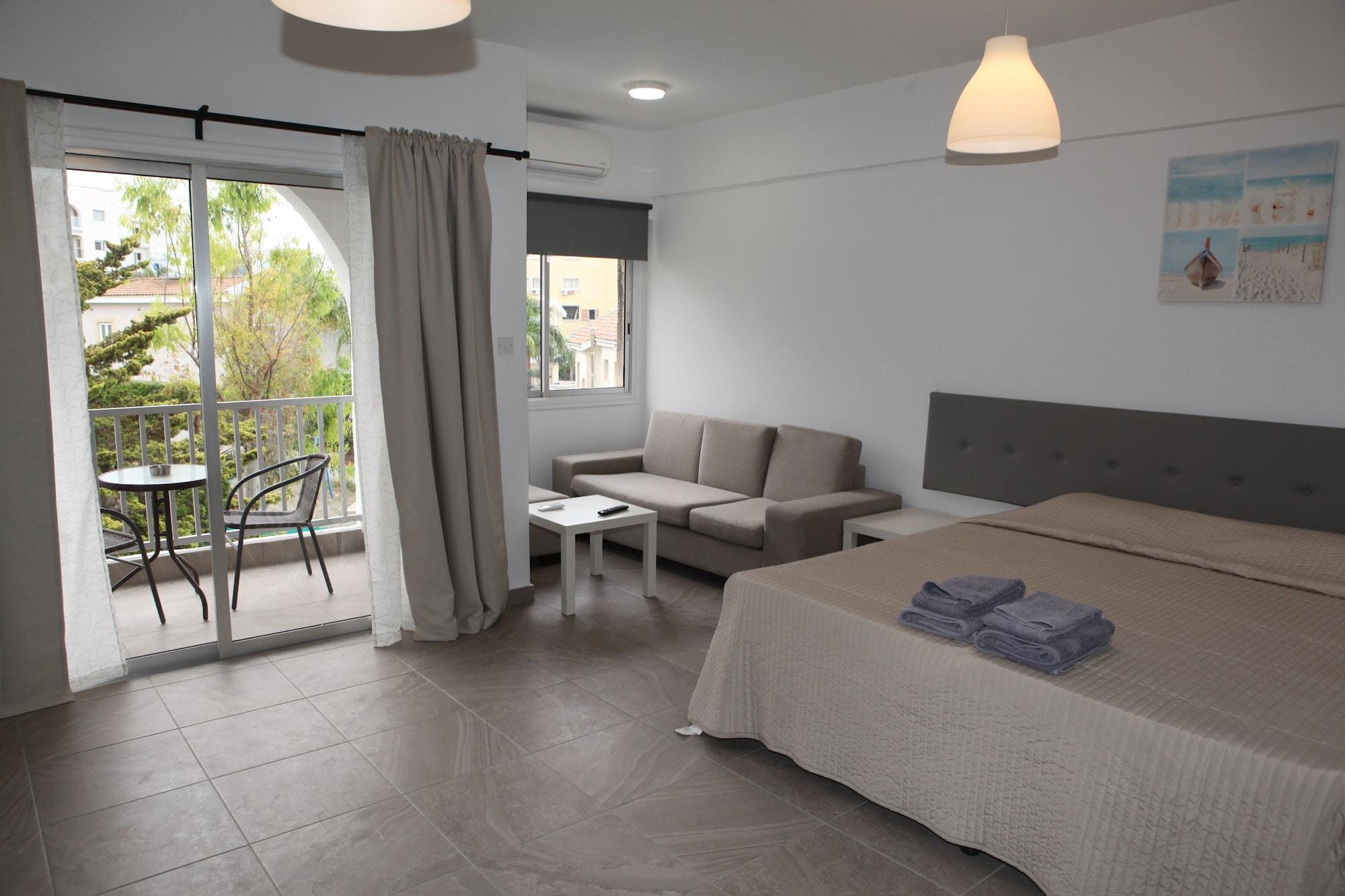 Polyxeni Hotel Apartments Limassol Extérieur photo
